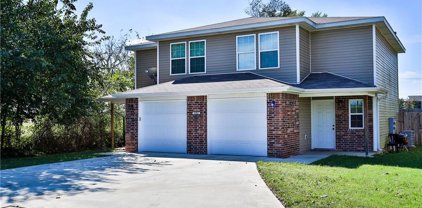6204 Sw Chickadee  Street Unit 1&2, Bentonville
