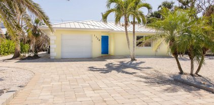 1326 Tahiti Drive, Sanibel