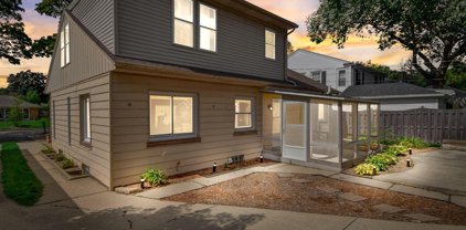 2330 North 101st Street, Wauwatosa