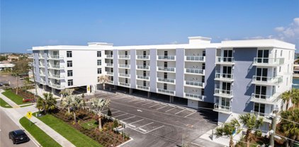 415 Island Way Unit 402, Clearwater