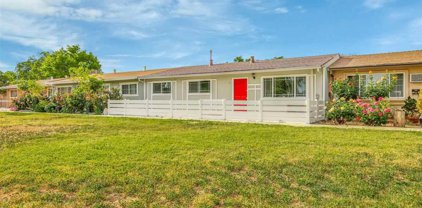 261 Norma Ln, Brentwood