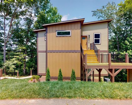 12 Red Maple  Drive, Weaverville
