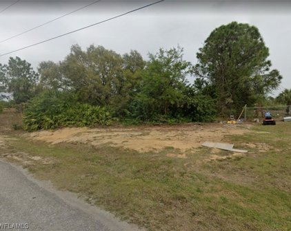 1802 Crawford Avenue N, Lehigh Acres