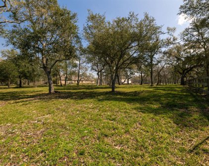32318 Bayou Bend, Richwood