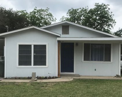 233 Evans St, Uvalde