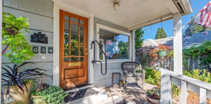 1034 L ST, Springfield