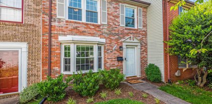 335 James St, Falls Church