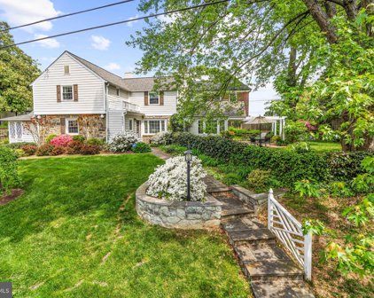 5001 Earlston Dr, Bethesda