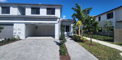 8277 Sw 121th Terrace, Miami