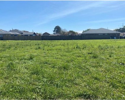 37th Lot 46a  Avenue, Kenner
