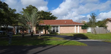 1951 Sw 75th Ave, Plantation