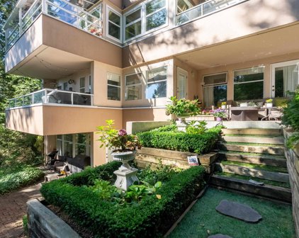 2425 Edgemont Boulevard Unit 14, North Vancouver