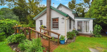 19 Railroad Lane, Shelburne