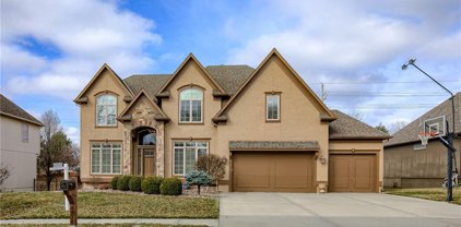 8816 N Oxford Avenue, Kansas City