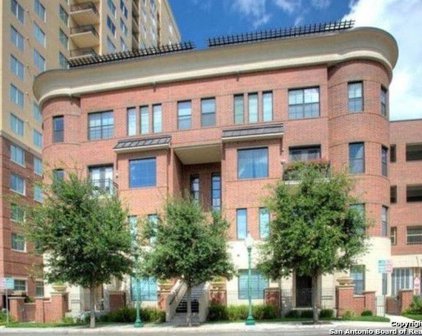 215 N Center St Unit 109, San Antonio