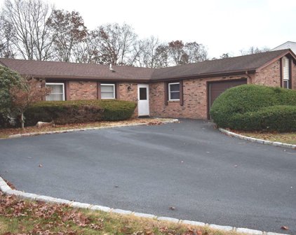167 Singingwood Drive, Holbrook