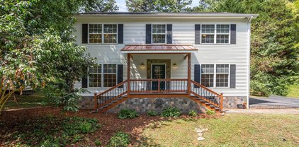 4201 White Pine, Raleigh