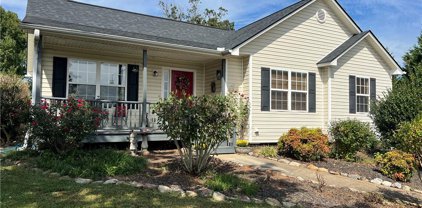 6935 Ridge Way, Gainesville