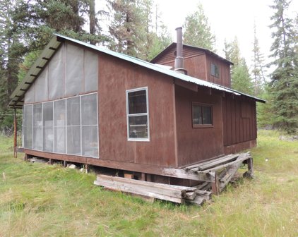 300 Korn Lane, Condon