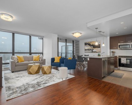 2959 Glen Drive Unit 1701, Coquitlam