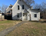 123 Pine St, Springfield image