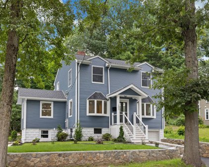 203 Forest St, Reading