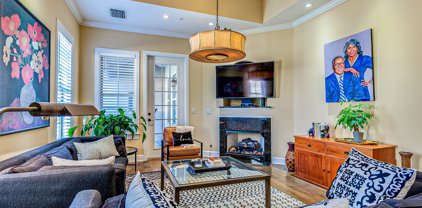 305 Seven Springs Way Unit #401, Brentwood
