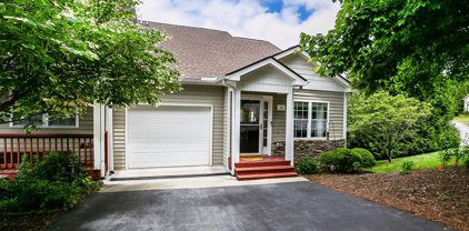 10 Knight  Court, Brevard