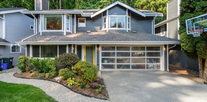 625 Seymour Court, North Vancouver