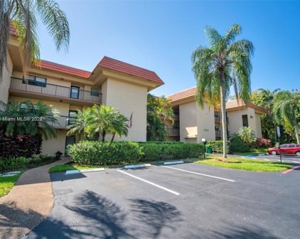 200 Jacaranda Country Club Dr Unit #2B, Plantation