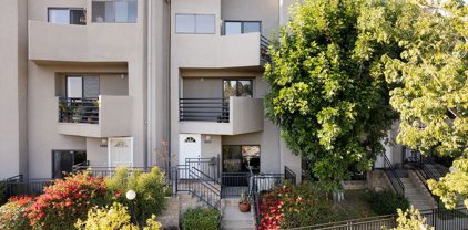 1890 N Alvarado St, Los Angeles