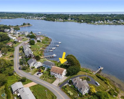 69 East Shore Road, Narragansett