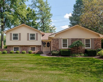 48092 BEN FRANKLIN, Shelby Twp
