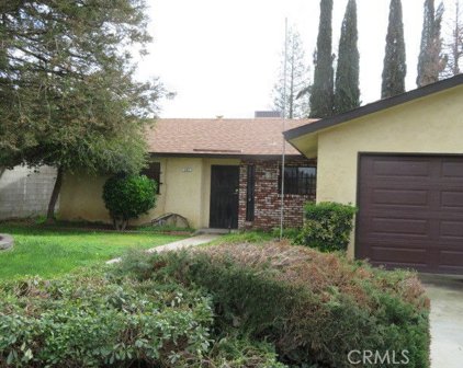 302 EL MONTE Court, Madera