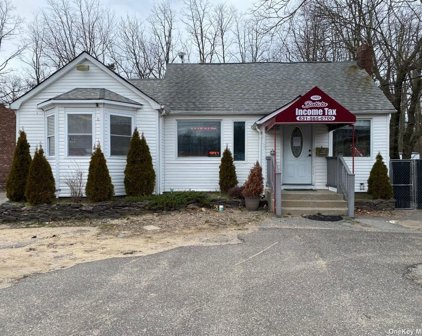 1521-1523 Middle Country Road, Centereach