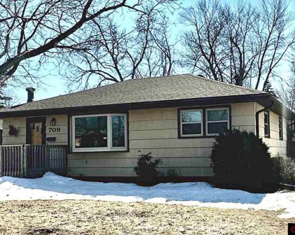 709 Blue Earth, Mankato