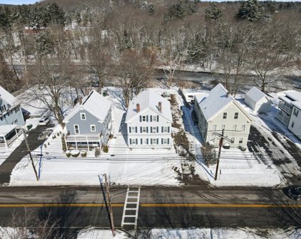 135-137 Pleasant Street, Ashland