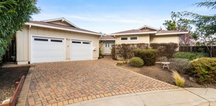 895 Regent CT, San Carlos