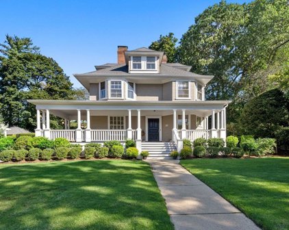 36 Plainfield St, Newton