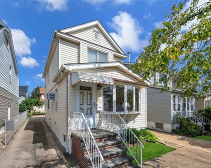 92-43 246th Street, Floral Park