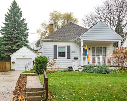 7629 Eagle Street, Wauwatosa