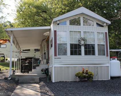 180 Knight Rd Unit #194, Gettysburg