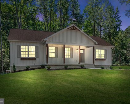 11024 Groundhog Path, King George