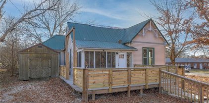107 W 5th Street, Holden