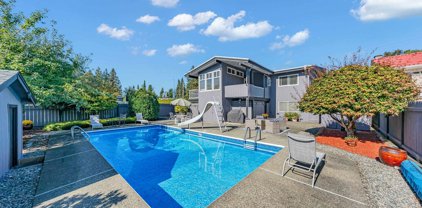5584 Gilpin Street, Burnaby