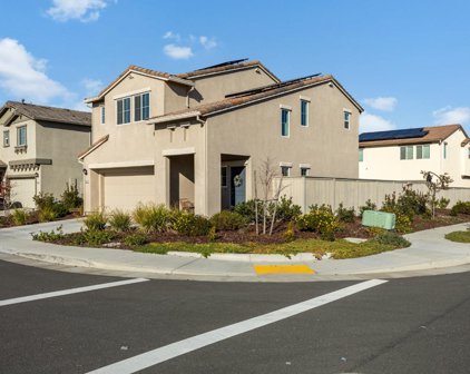 9000 Farmstead Circle, Roseville