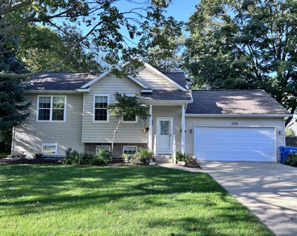 1209 Floral Street, Holland