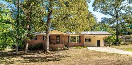 112 Highland, Petal