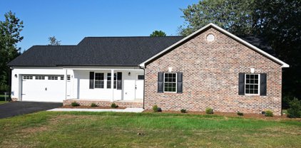 3512 Sulphur Springs Ne Road, Hickory