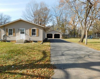 316 S Van Buren Street, Paw Paw